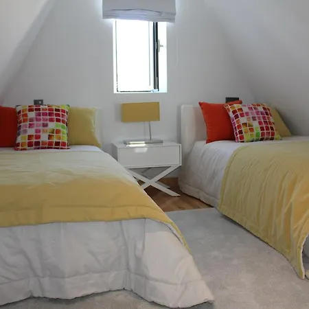 Sea View Penthouse * Cascaes