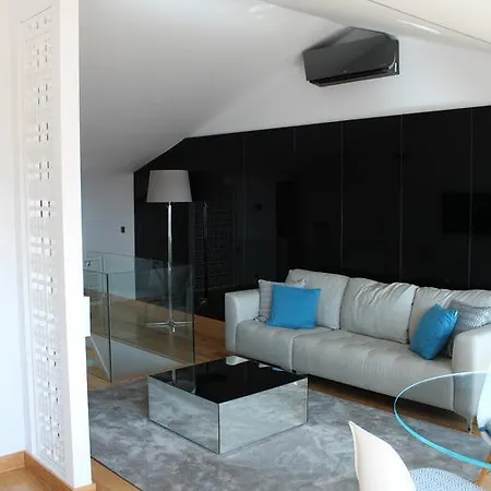 Sea View Penthouse *